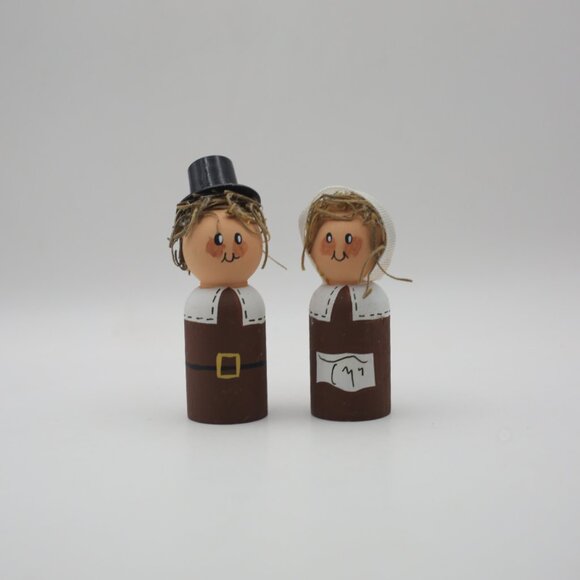 Hand Painted Pilgrim Peg Dolls Pilgrim - Man and Women - Thanksgiving - Fall - Picture 1 of 7